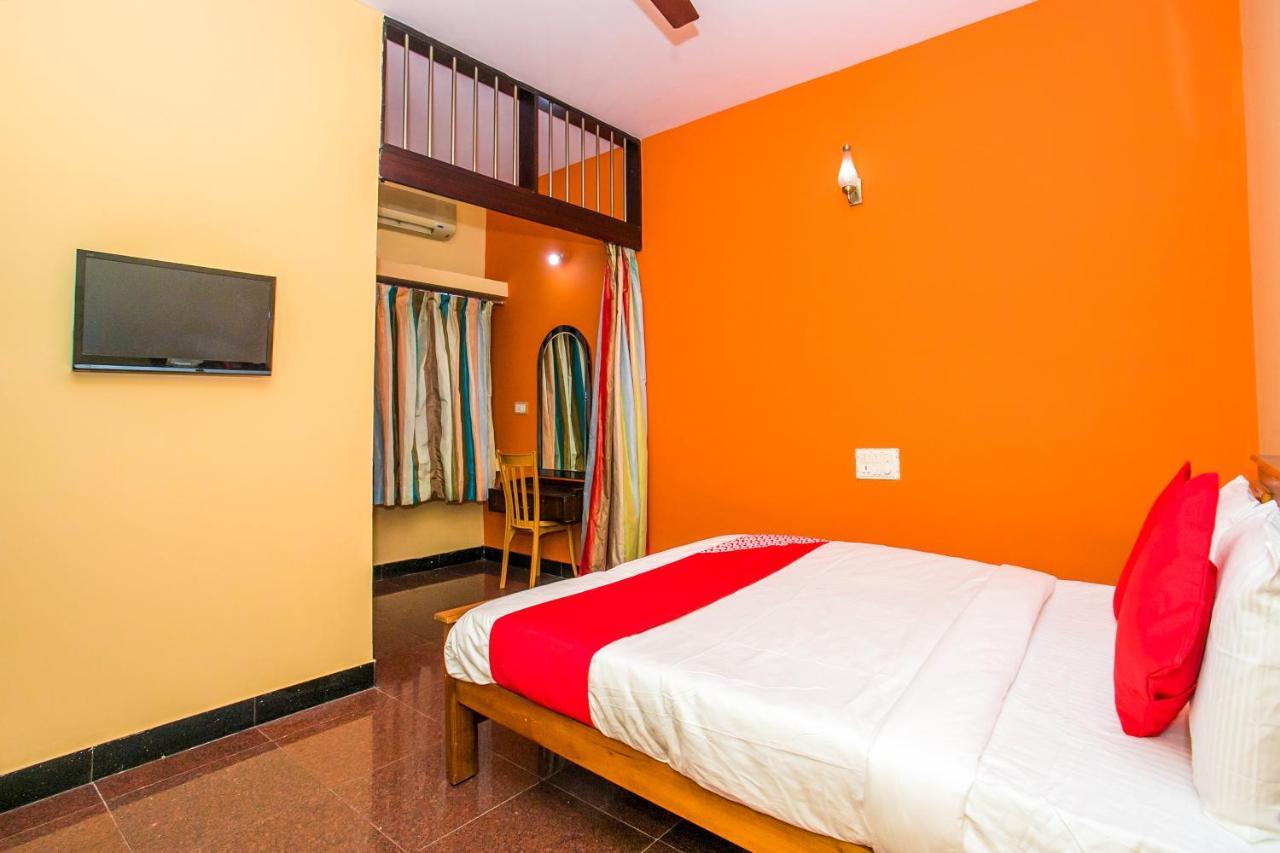 Hotel Priyanka Residency Bangalore Exterior foto